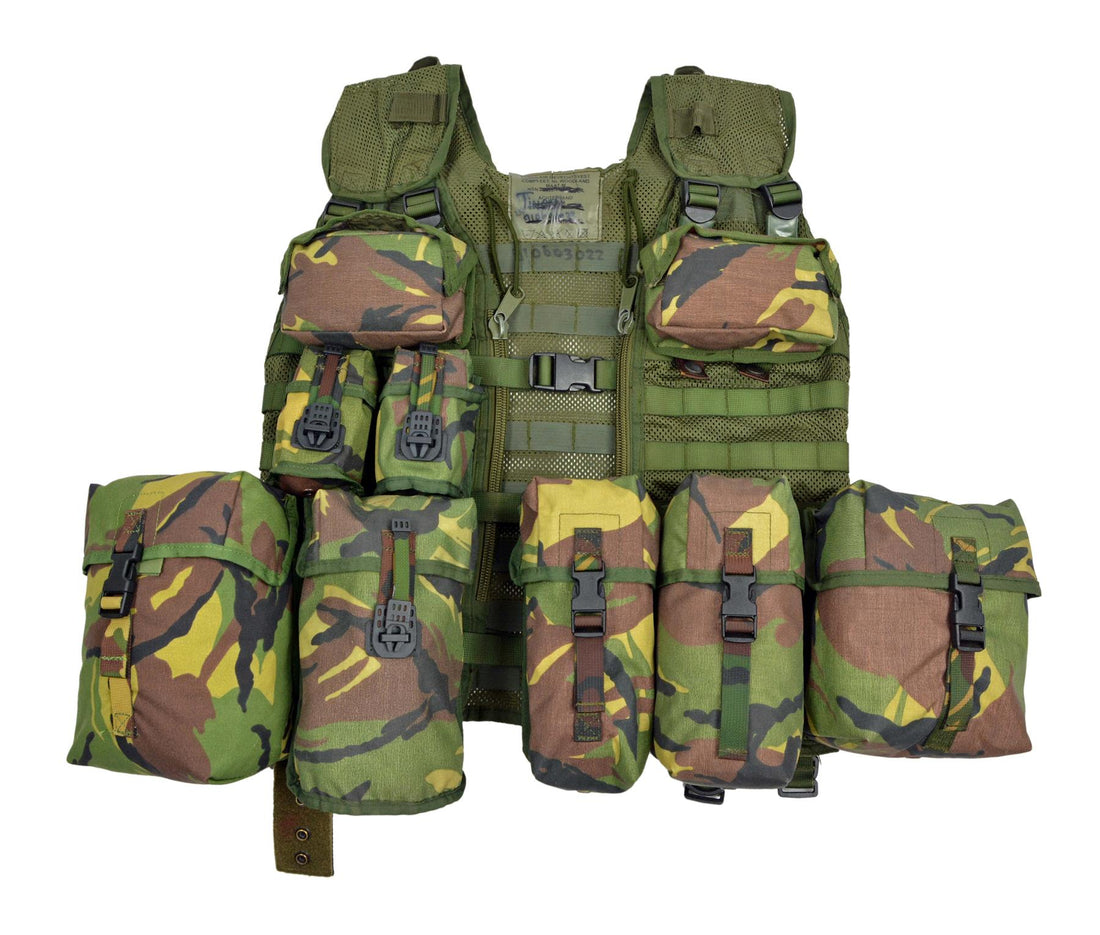 Original niederländische militärische modulare Kampfweste mit 10 Beuteln, inklusive DPM-Camouflage