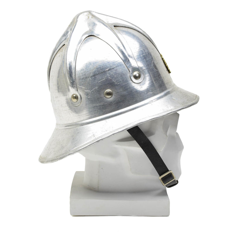 Original Jugoslawien Militär grau Aluminium Feuerwehrhelm rot Startabzeichen Armee