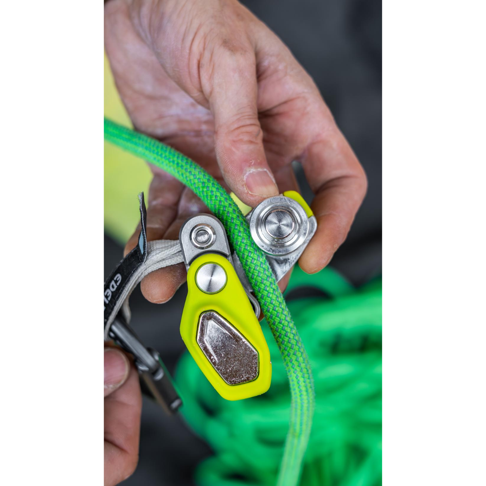 Edelrid Ohmega Kletterbremsassistent mit Seilrolle 8,6–10,5 mm Seiloase