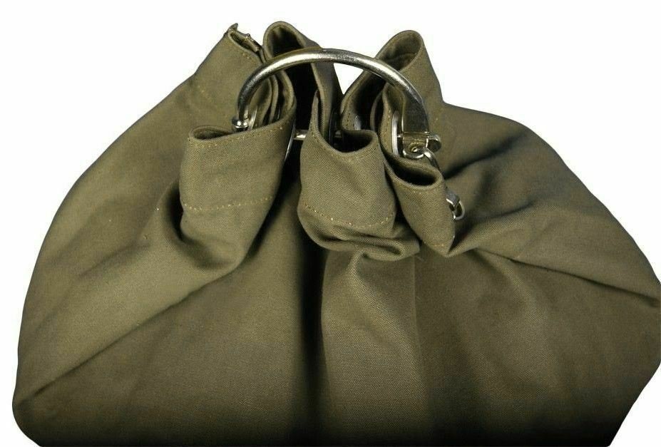 Original Seesack der Bundeswehr, großer Seesack mit Schultergurten und Schloss