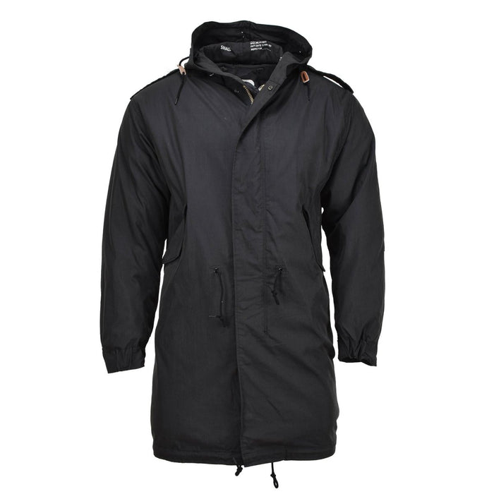 Schwarzer MIL-TEC M51-Parka im Militärstil mit Kapuze, gestepptem Innenfutter, mehreren Taschen und Kordelzug in der Taille für Wärme und Haltbarkeit.