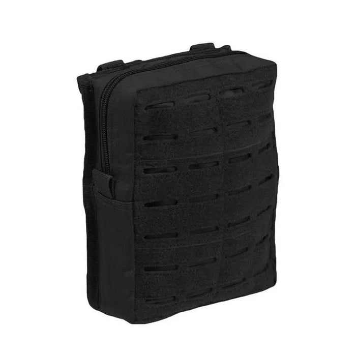 Große schwarze taktische Lasercut-Gürteltasche von MIL-TEC mit MOLLE-Kompatibilität und robustem Reißverschluss zur Aufbewahrung von Outdoor-Ausrüstung.