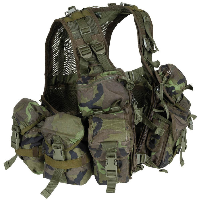 Original tschechische militärische taktische Weste Combat Load Bearing System M95 Camo in Tarnfarbe mit mehreren Taschen für Outdoor-Ausrüstung