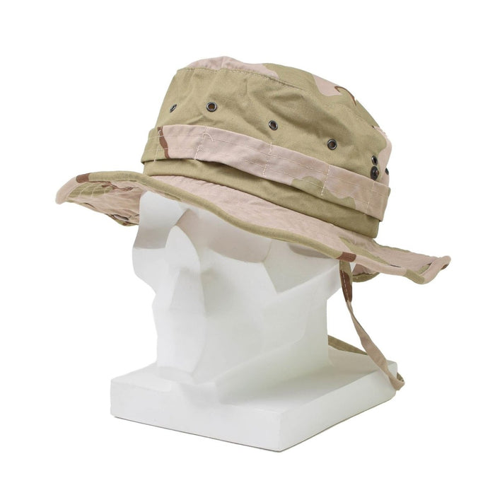 Original niederländischer Militär-Boonie-Hut mit Wüsten-DPM-Tarnung, breiter Krempe und Nackenband als Sonnenschutz.