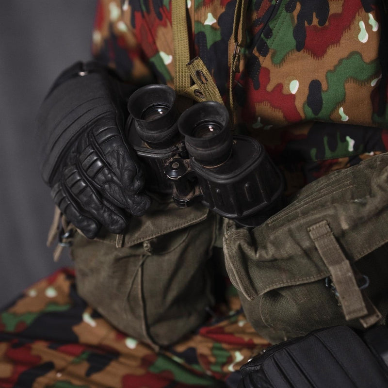 Original niederländische militärische taktische Kampfhandschuhe aus Leder mit Knöchelschutz, Schwarz