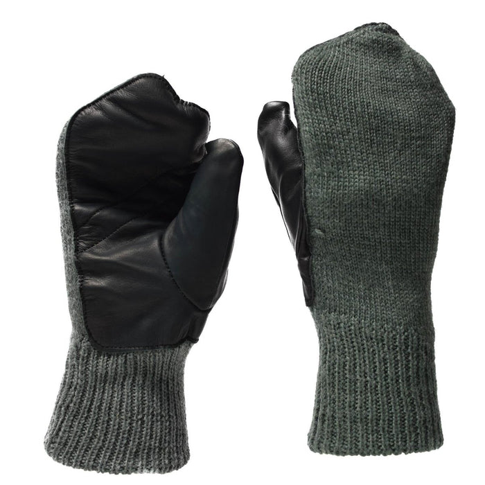 Originale Fäustlinge aus grauer Wolle von Swiss Military mit robusten Handflächen aus schwarzem Leder für Wärme und Griffigkeit bei kaltem Wetter.