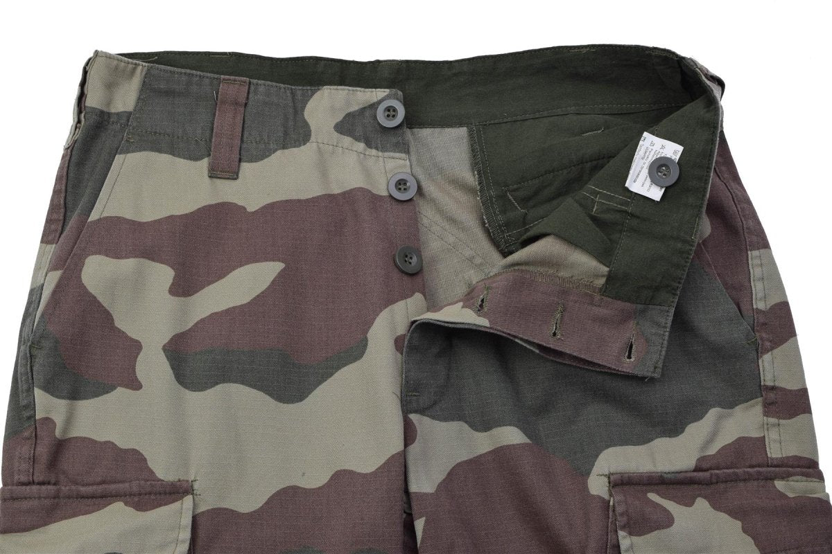 Original türkische Militär-Cargoshorts im Outdoor-Felddienstprogramm Woodland Camo