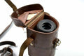 Originales ON-M59-Monokularvisier und Ledertasche der jugoslawischen Armee.
